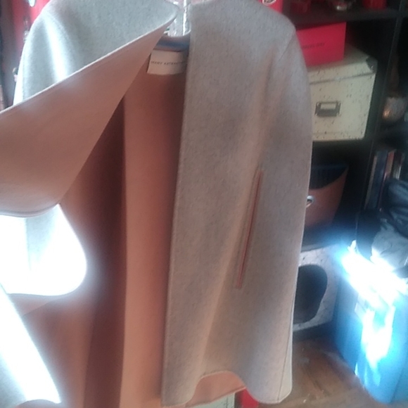 Mary Katrantzou cape - Picture 2 of 2